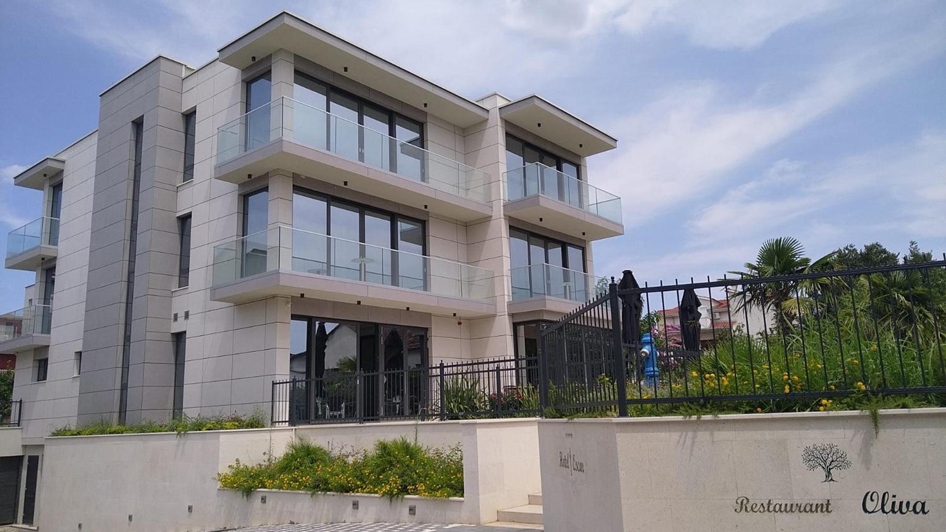 Hotel Oscar Kastela Exterior photo
